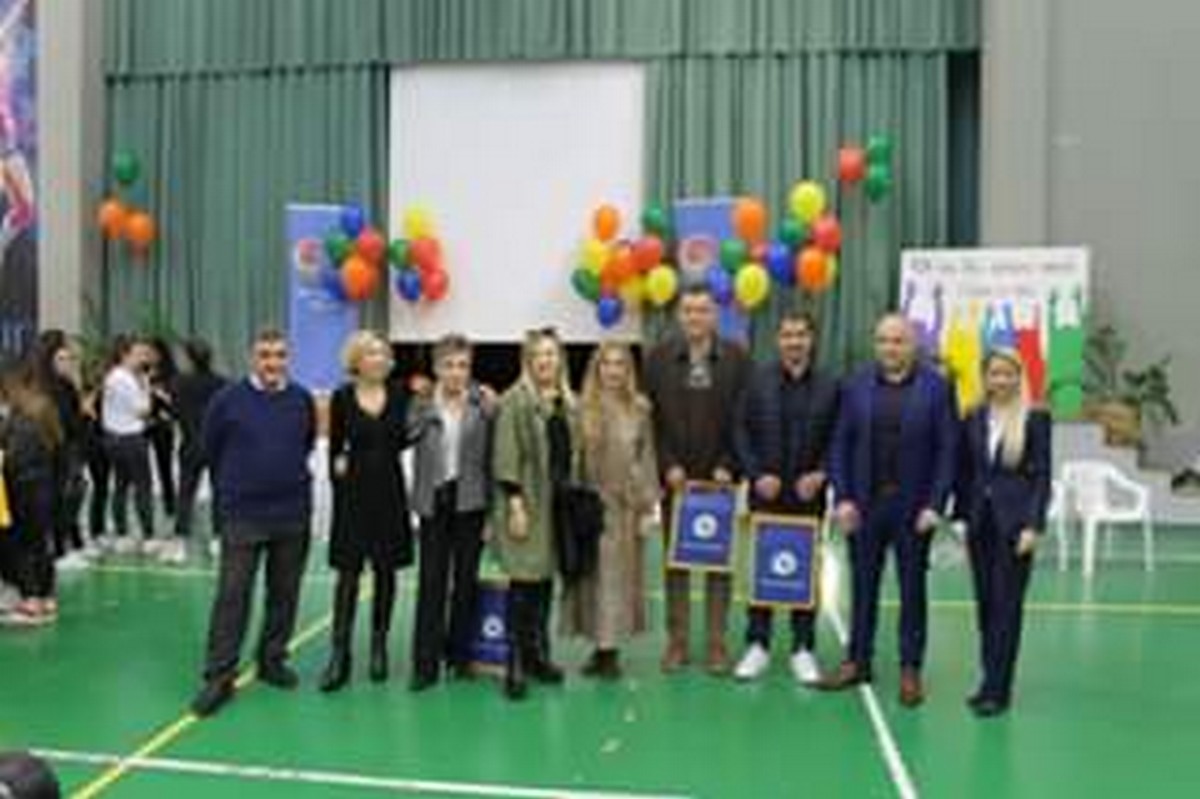 2020 Όλοι διαφορετικοί όλοι ίσοι