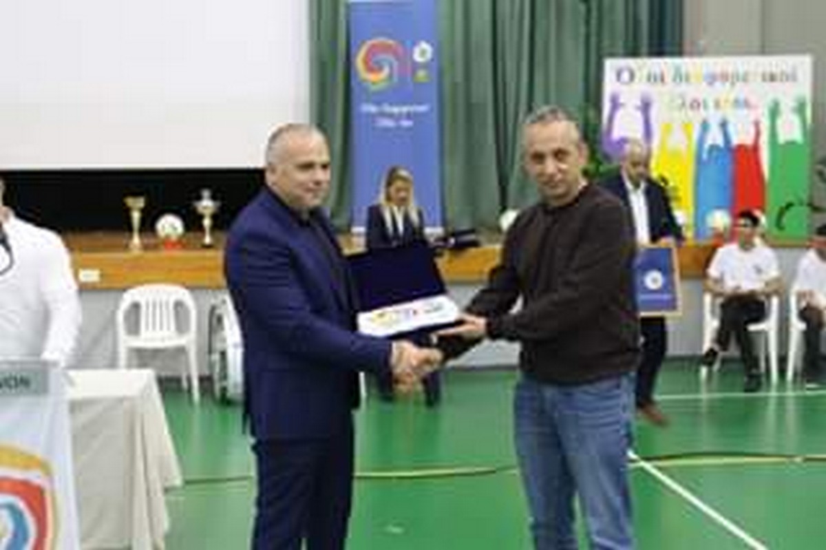 2020 Όλοι διαφορετικοί όλοι ίσοι