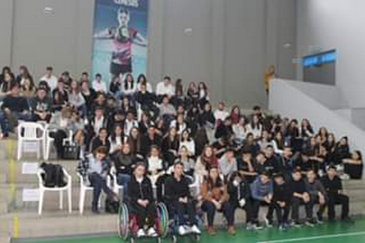 2020 Όλοι διαφορετικοί όλοι ίσοι