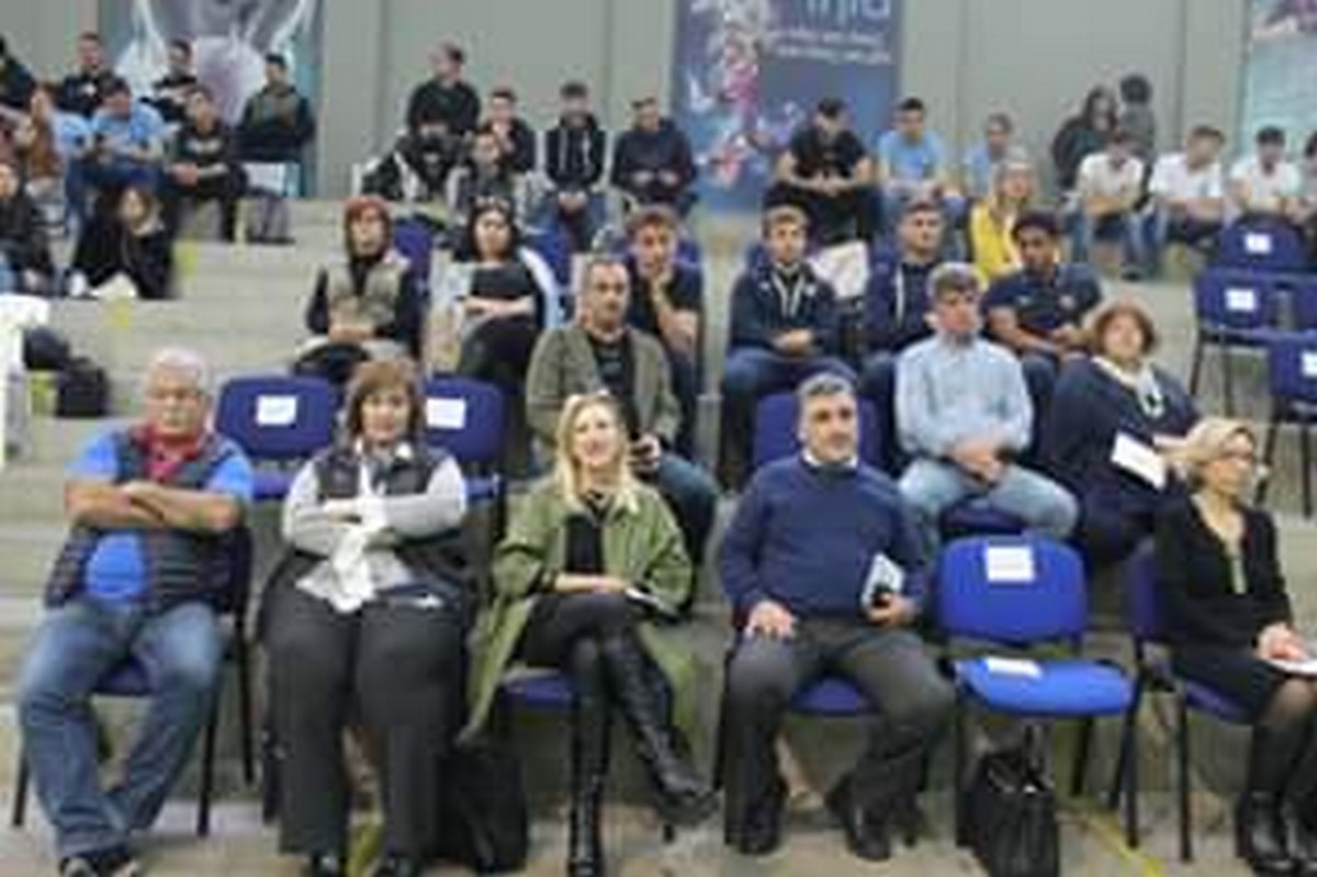 2020 Όλοι διαφορετικοί όλοι ίσοι